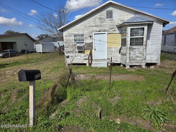 714 Governor Mouton Street, St. Martinville, LA 70582