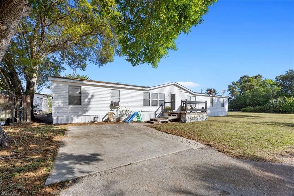 321 Brandy Ln, Naples, FL 34114 Photo