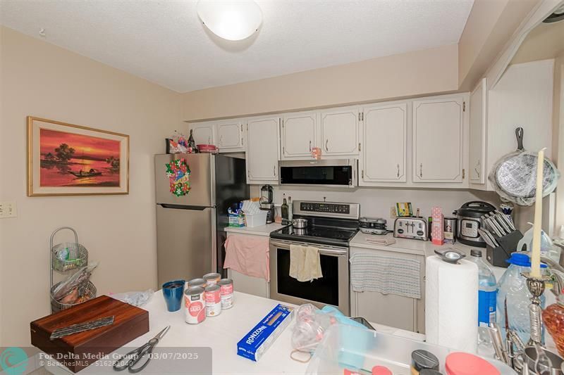 321 SE 1st Avenue, Pompano Beach, FL 33060 Photo