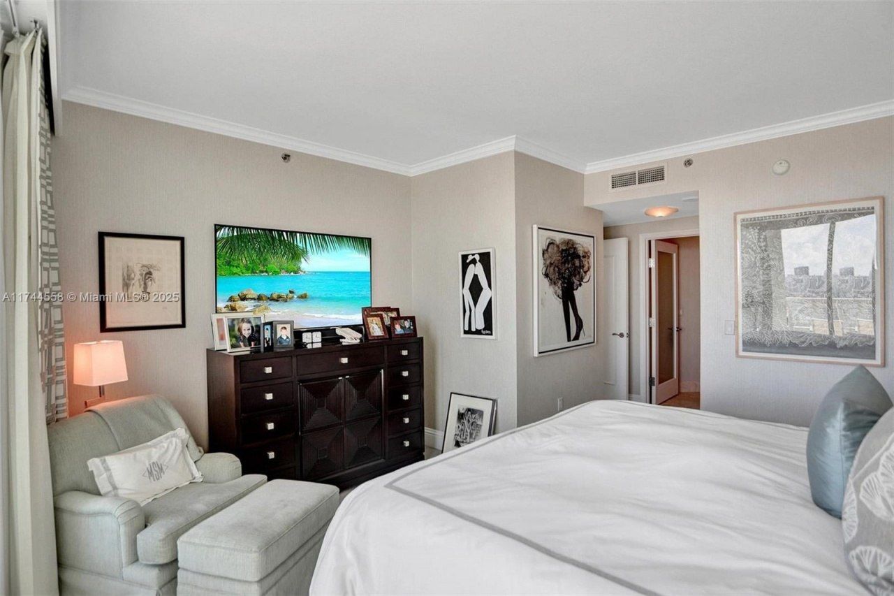 4401 Collins Ave, Unit 2114/2116, Miami Beach, FL 33140 Photo