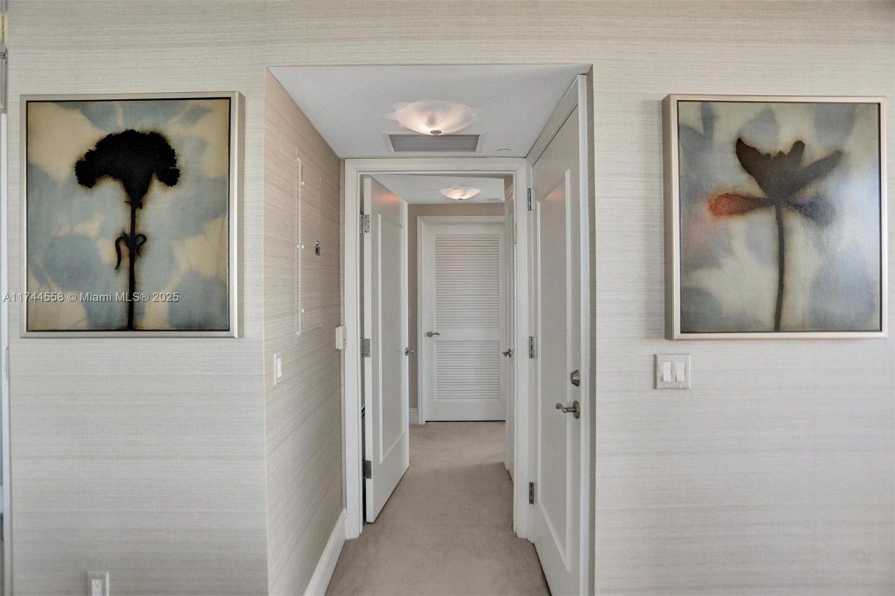 4401 Collins Ave, Unit 2114/2116, Miami Beach, FL 33140 Photo