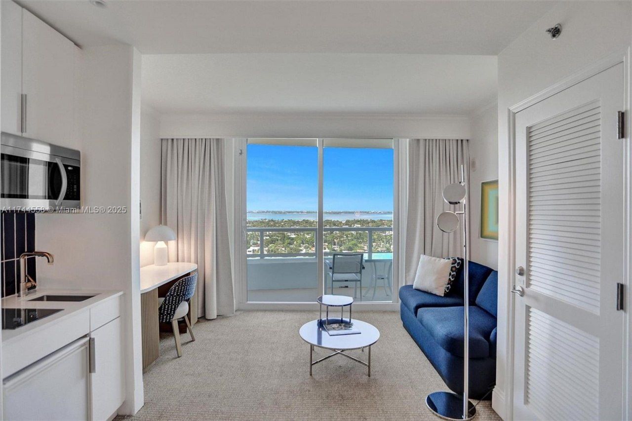 4401 Collins Ave, Unit 2114/2116, Miami Beach, FL 33140 Photo