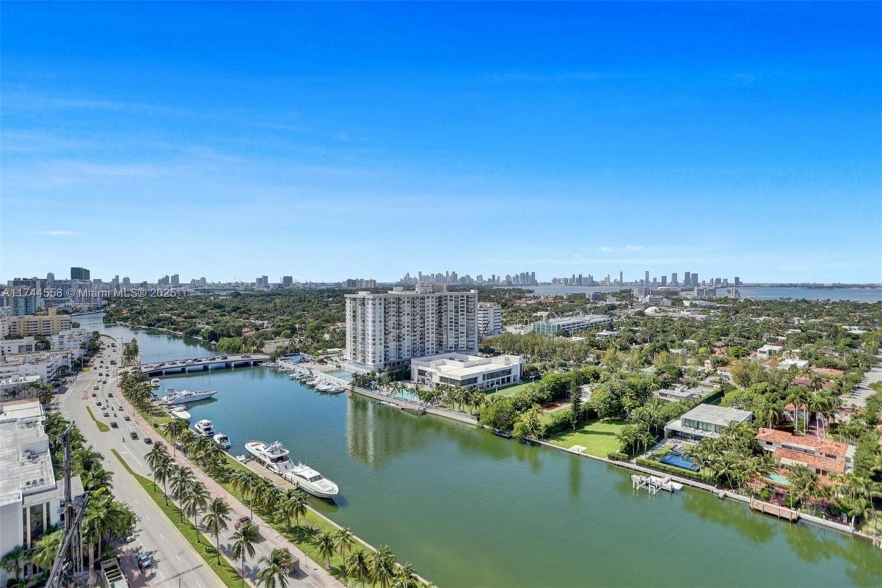 4401 Collins Ave, Unit 2114/2116, Miami Beach, FL 33140 Photo