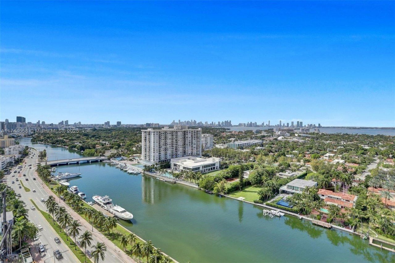 4401 Collins Ave, Unit 2114/2116, Miami Beach, FL 33140 Photo