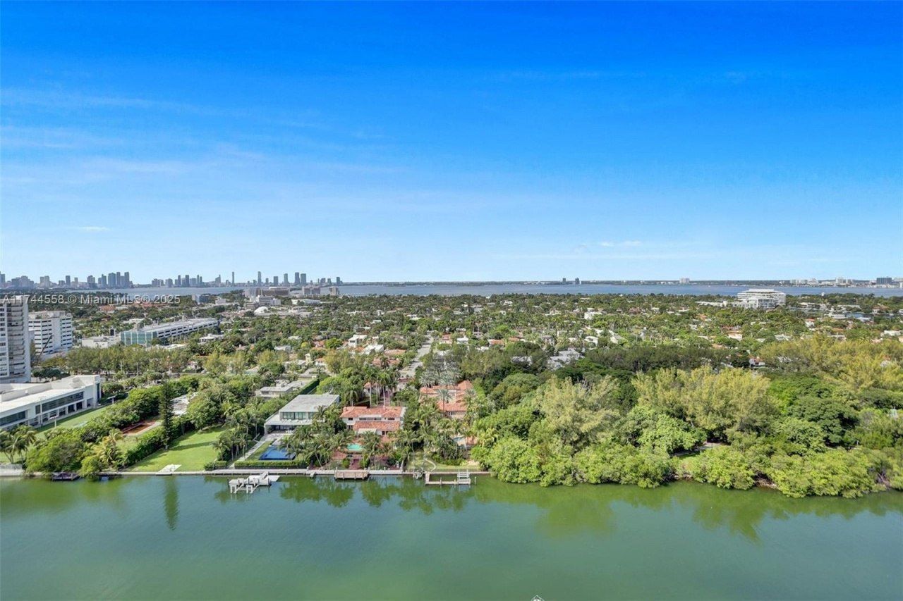 4401 Collins Ave, Unit 2114/2116, Miami Beach, FL 33140 Photo