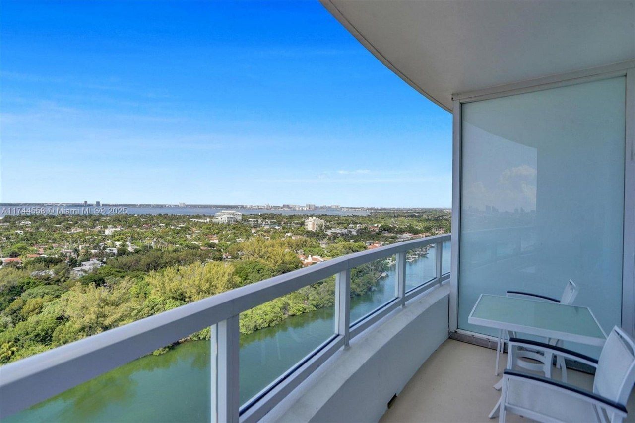 4401 Collins Ave, Unit 2114/2116, Miami Beach, FL 33140 Photo