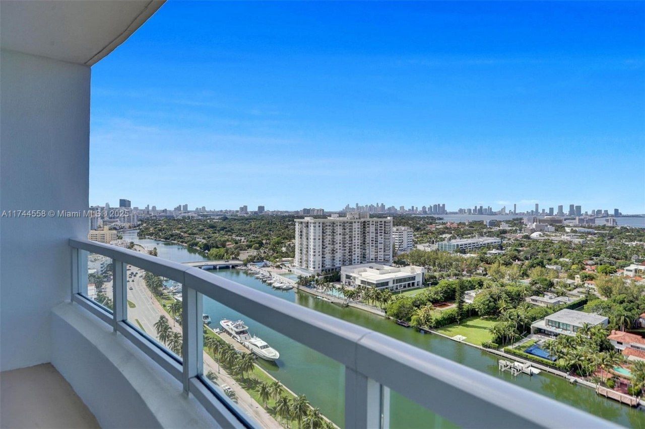 4401 Collins Ave, Unit 2114/2116, Miami Beach, FL 33140 Photo