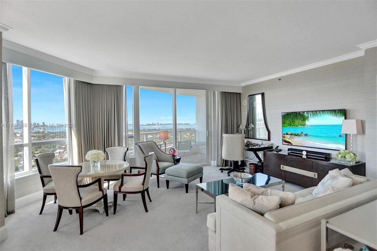 4401 Collins Ave, Unit 2114/2116, Miami Beach, FL 33140 Photo