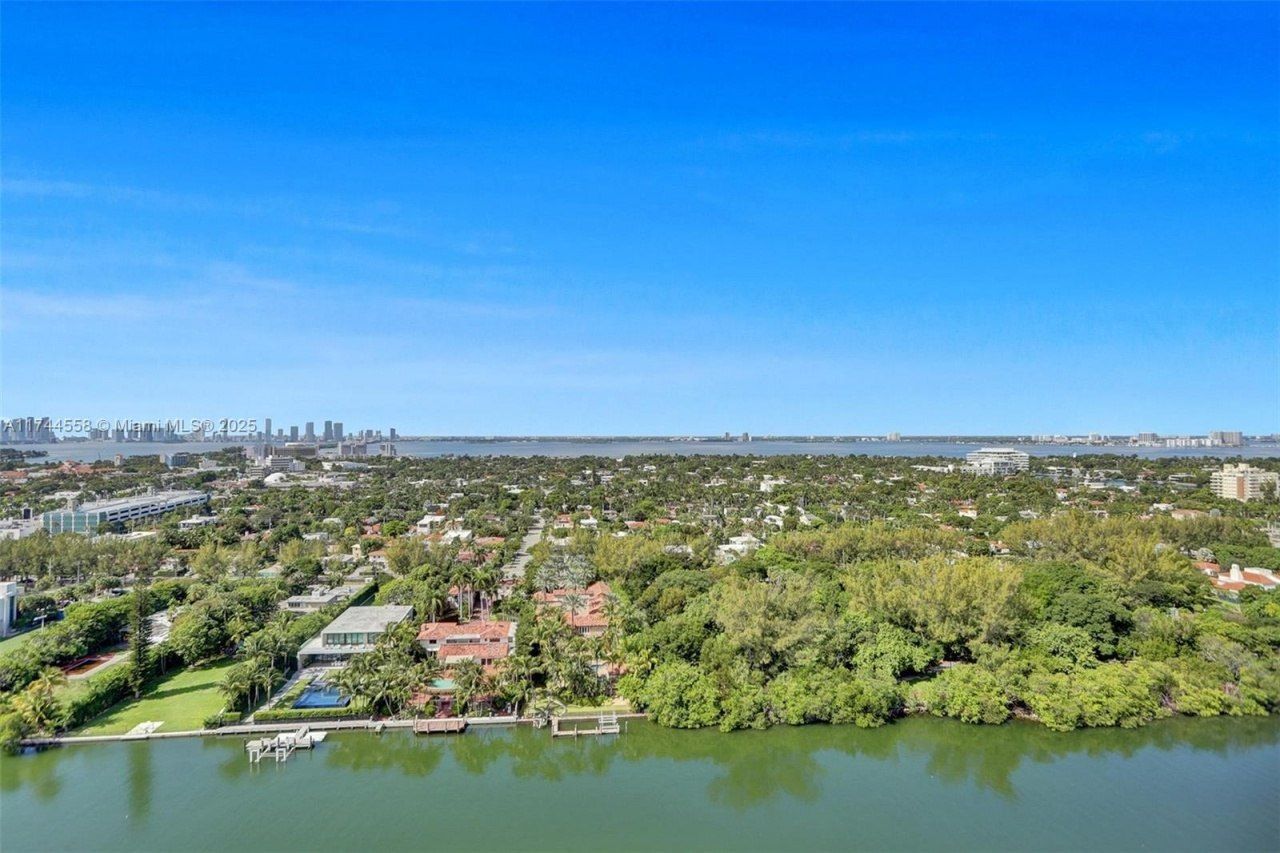 4401 Collins Ave, Unit 2114/2116, Miami Beach, FL 33140 Photo