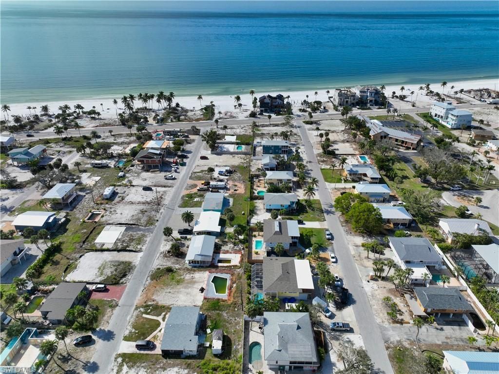 161 Hibiscus Dr, Fort Myers Beach, FL 33931 Photo