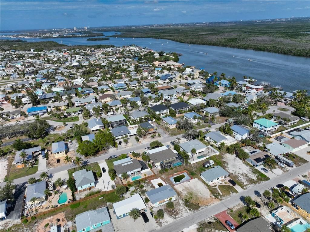 161 Hibiscus Dr, Fort Myers Beach, FL 33931 Photo