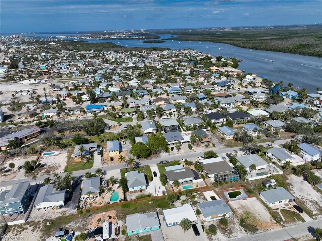 161 Hibiscus Dr, Fort Myers Beach, FL 33931 Photo