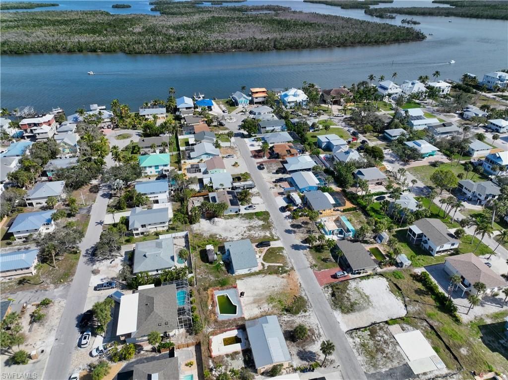 161 Hibiscus Dr, Fort Myers Beach, FL 33931 Photo
