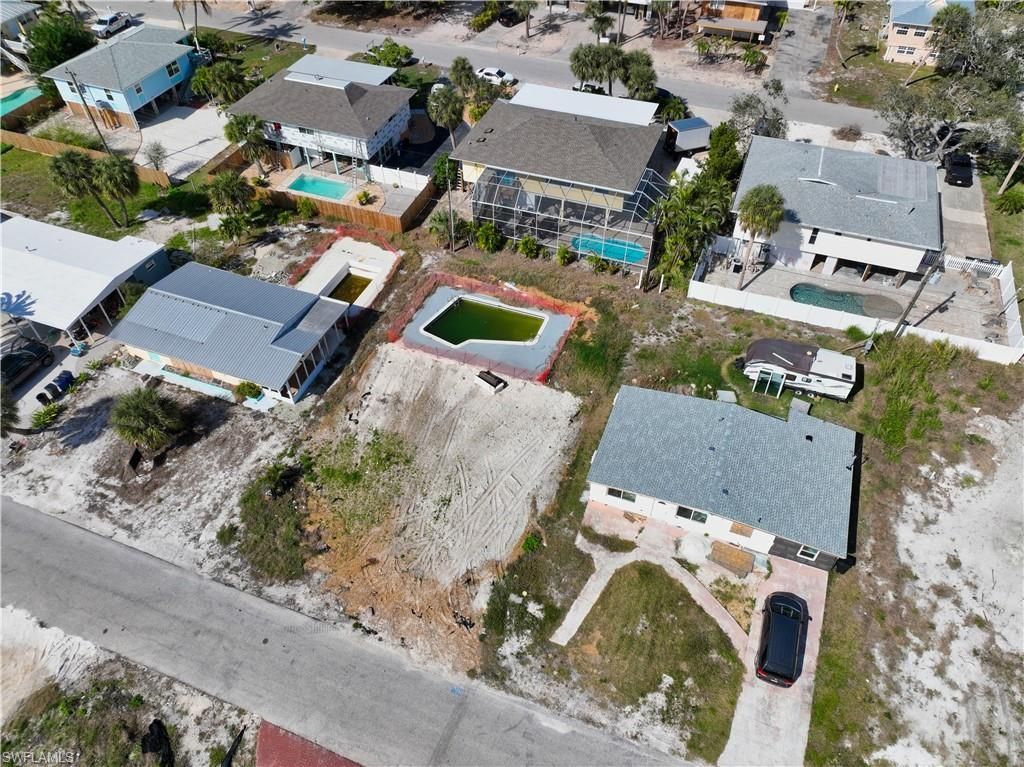 161 Hibiscus Dr, Fort Myers Beach, FL 33931 Photo