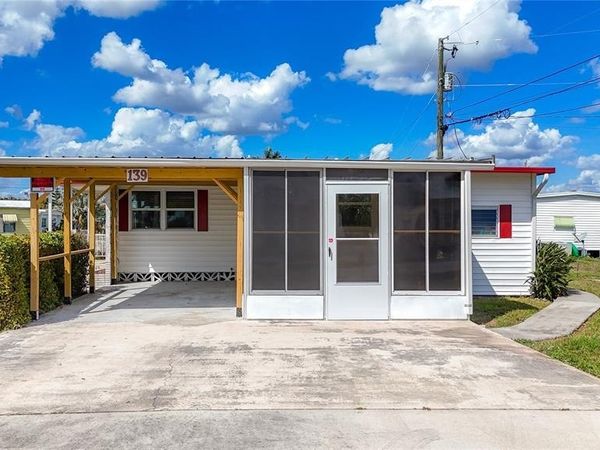 139 GASLIGHT AVENUE, NORTH FORT MYERS, FL 33917