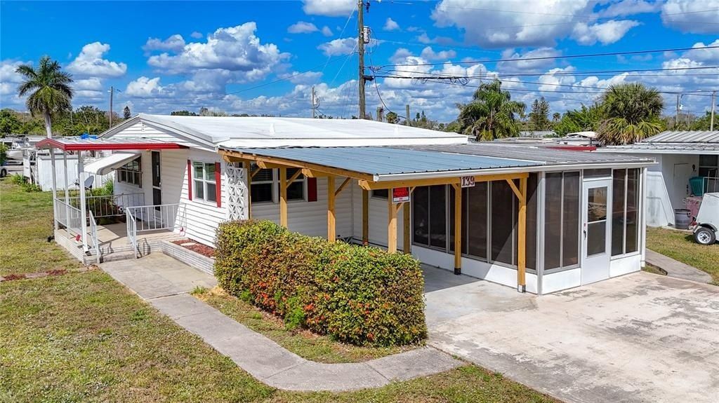 139 Gaslight Avenue, North Fort Myers, FL 33917 Photo