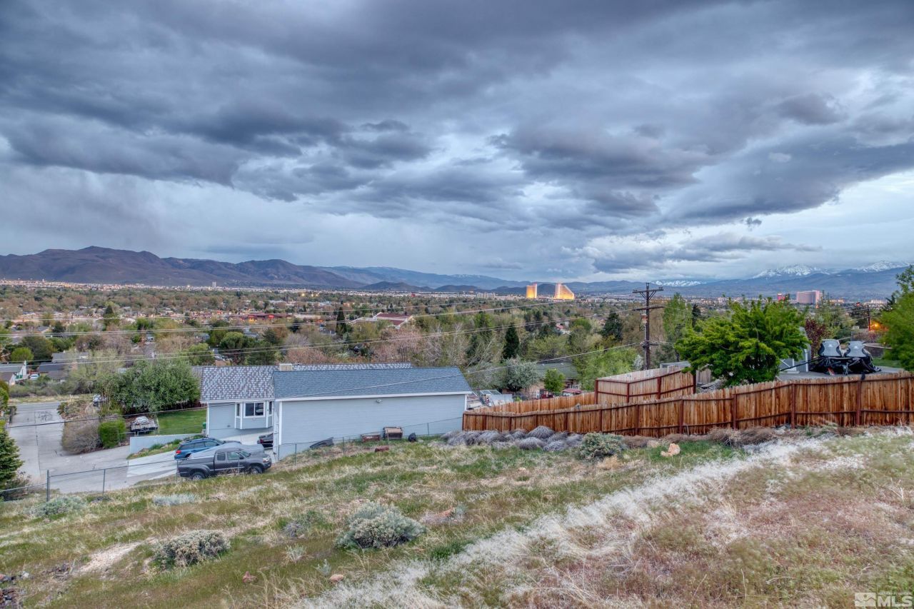 5530 High Rock Way, Sparks, NV 89431 Photo
