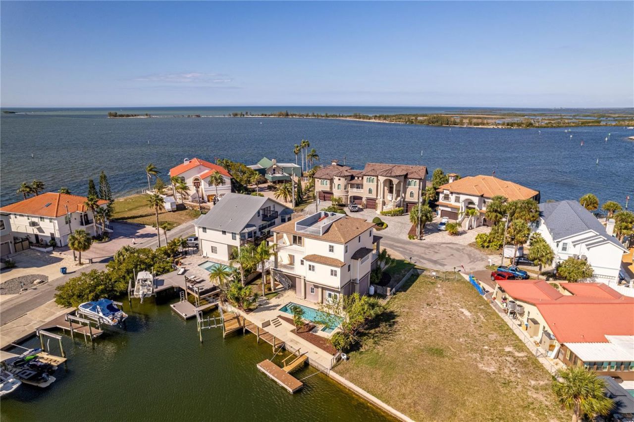 3073 Gulf Winds Circle, Hernando Beach, FL 34607 Photo