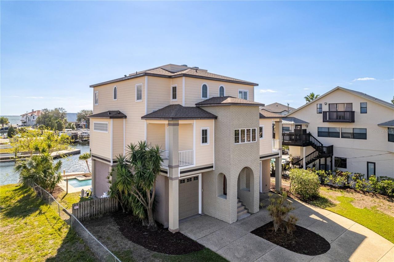3073 Gulf Winds Circle, Hernando Beach, FL 34607 Photo