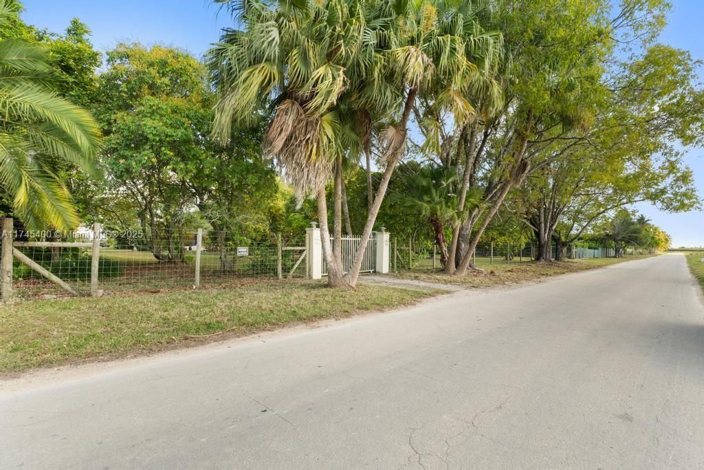 37255 SW 214th Ave, Homestead, FL 33034 Photo