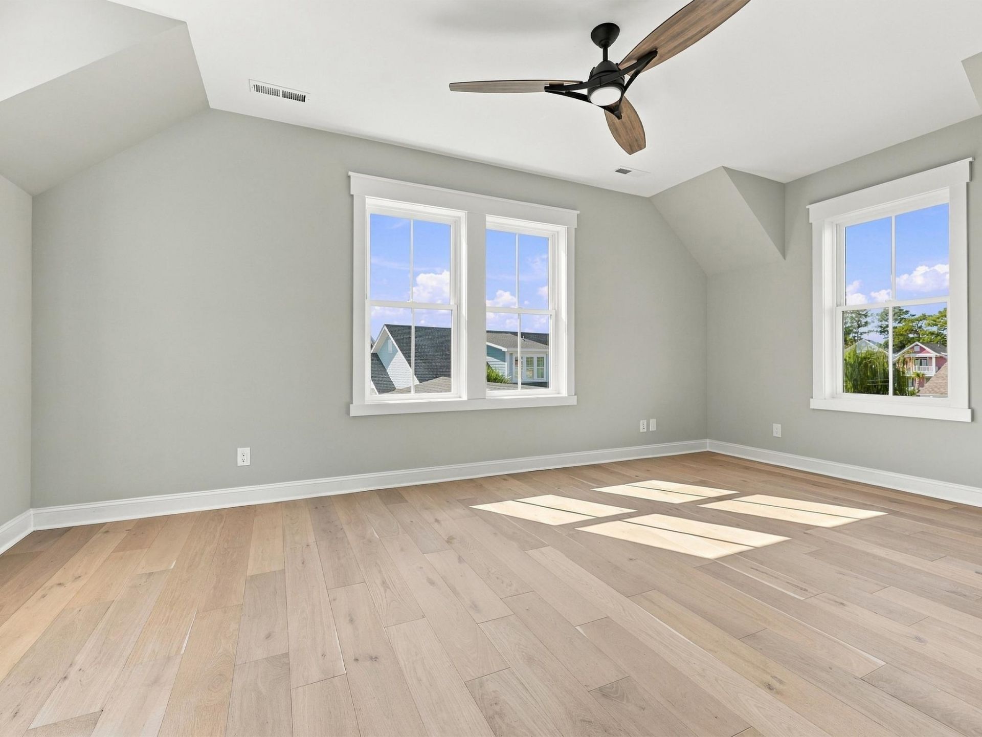 8156 Living Tide Dr. Photo 26