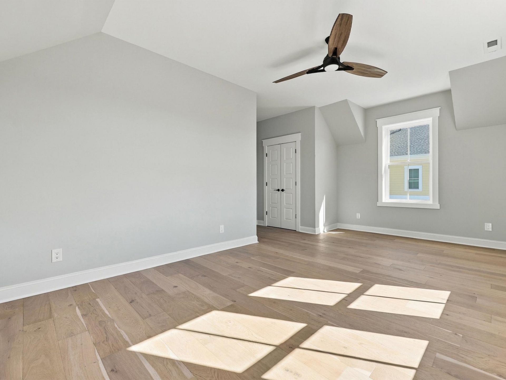8156 Living Tide Dr. Photo 27