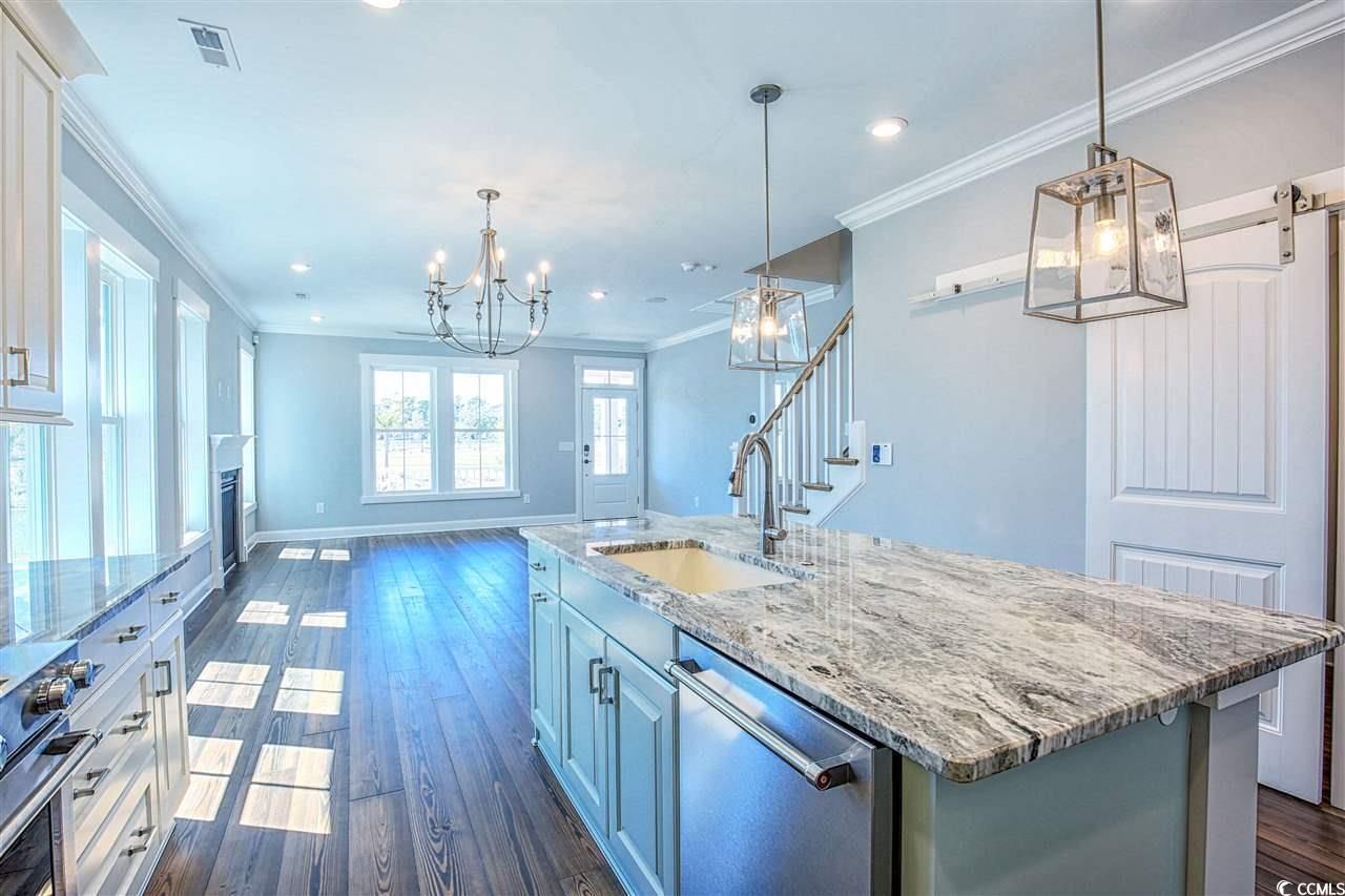 8125 Living Tide Dr. Photo 6