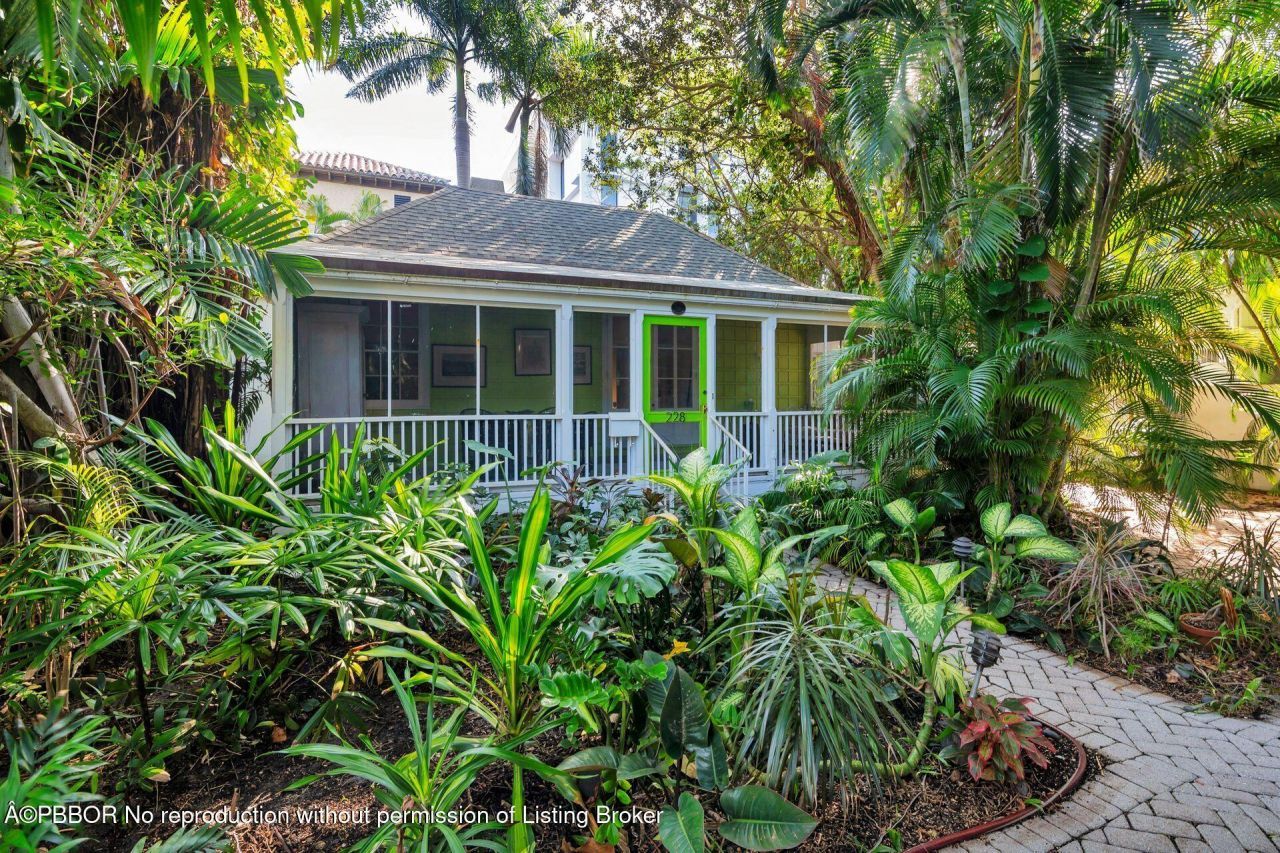 228 Phipps Plaza, Palm Beach, FL 33480 Photo