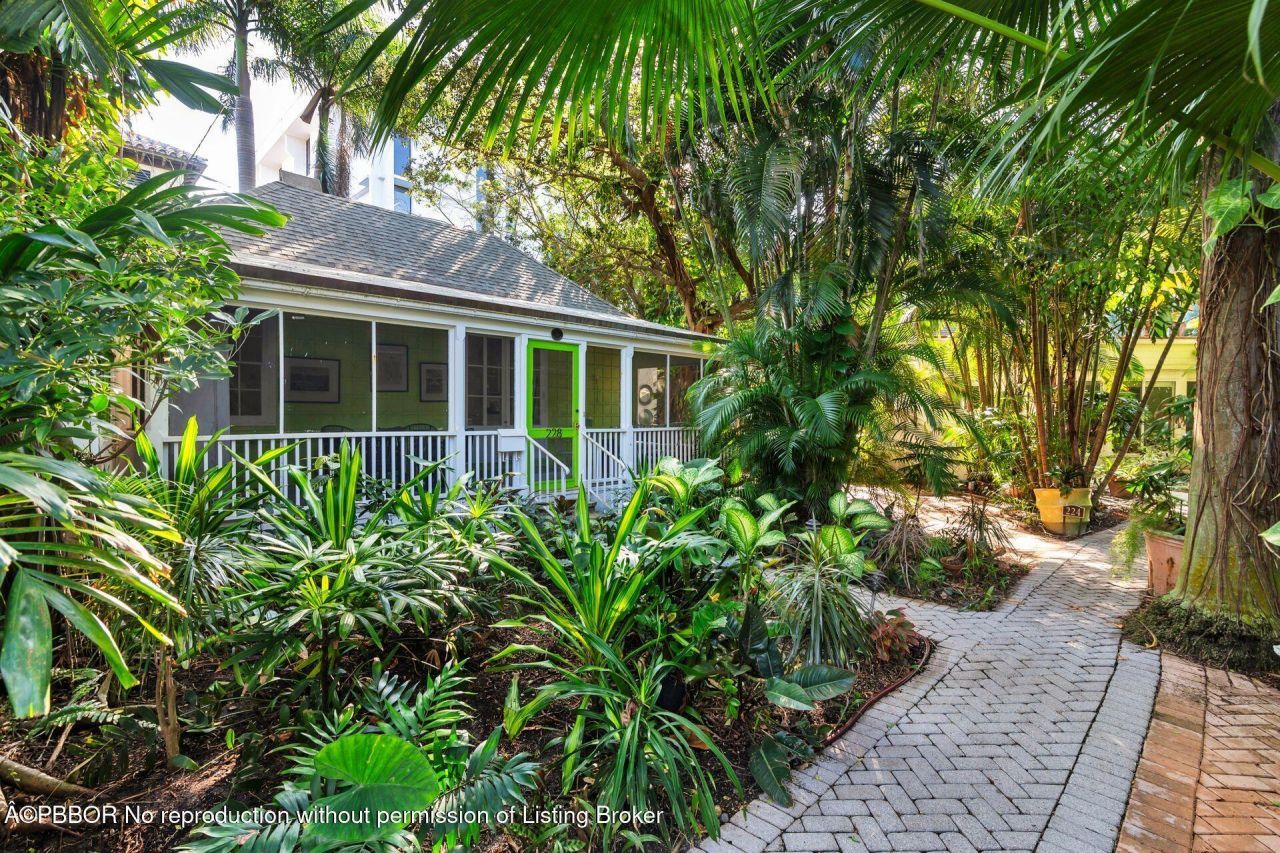 228 Phipps Plaza, Palm Beach, FL 33480 Photo