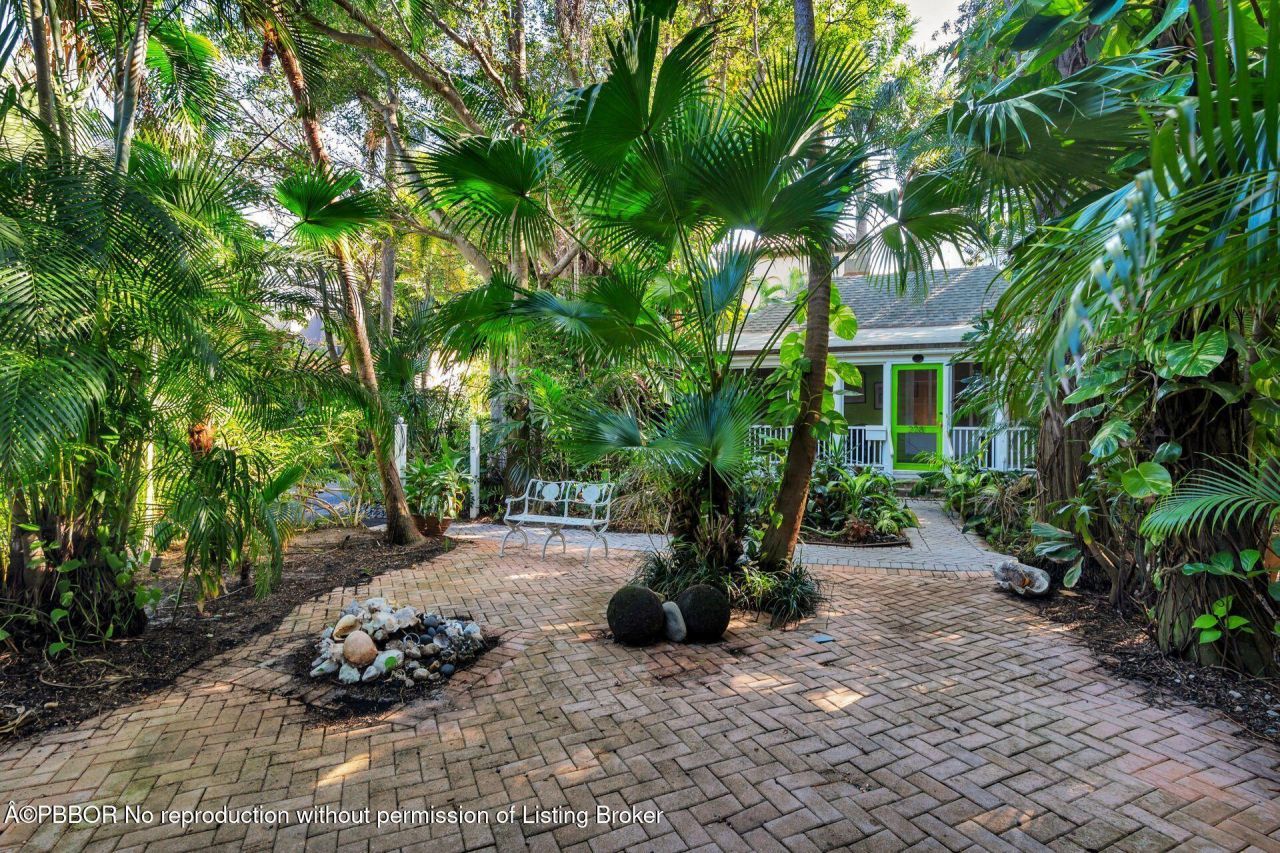 228 Phipps Plaza, Palm Beach, FL 33480 Photo