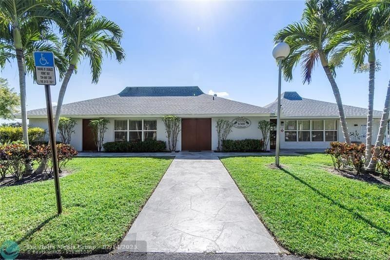 8205 NW 61st Street, Unit B305, Tamarac, FL 33321 Photo