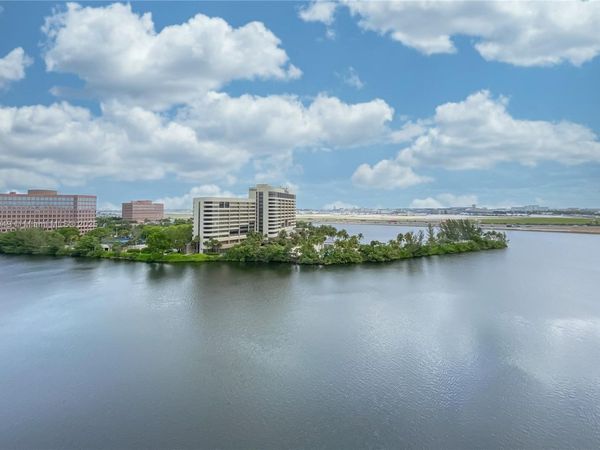 5091 NW 7th St, Unit 1001, Miami, FL 33126