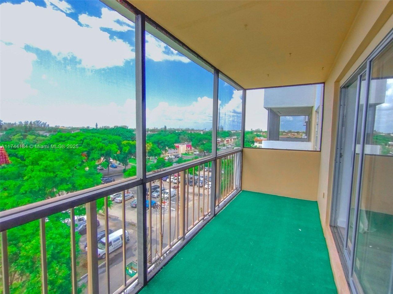 4174 Inverrary Drive, Unit 706, Lauderhill, FL 33319 Photo