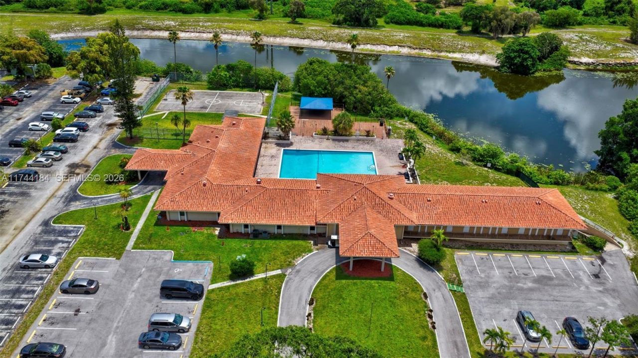 4174 Inverrary Drive, Unit 706, Lauderhill, FL 33319 Photo