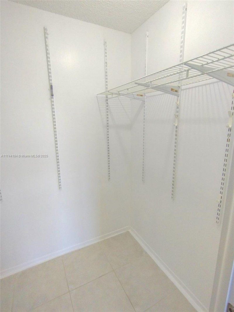 4174 Inverrary Drive, Unit 706, Lauderhill, FL 33319 Photo