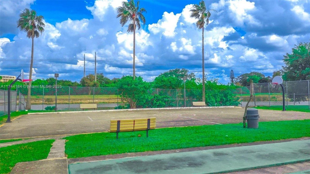 4174 Inverrary Drive, Unit 706, Lauderhill, FL 33319 Photo