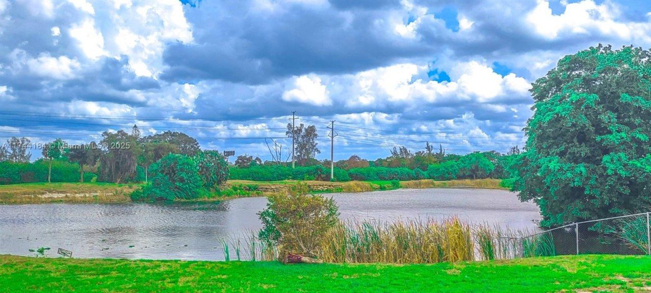 4174 Inverrary Drive, Unit 706, Lauderhill, FL 33319 Photo