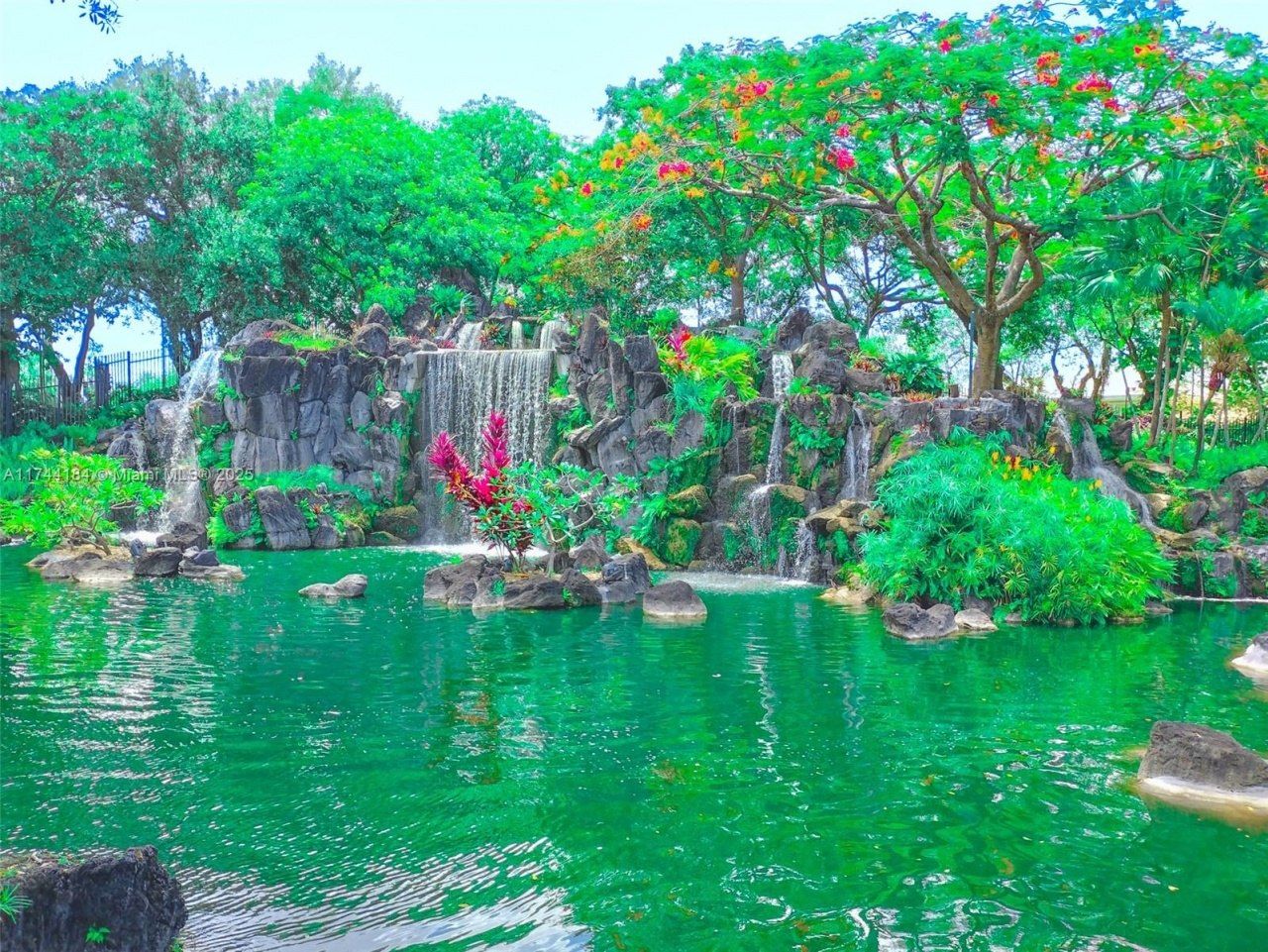 4174 Inverrary Drive, Unit 706, Lauderhill, FL 33319 Photo