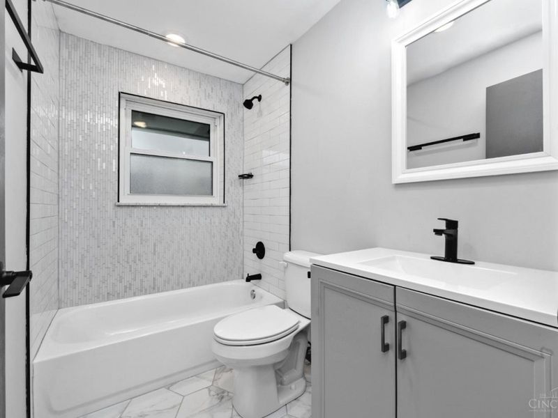 3329 Alexis Road, Colerain Township, OH 45239 Photo 12