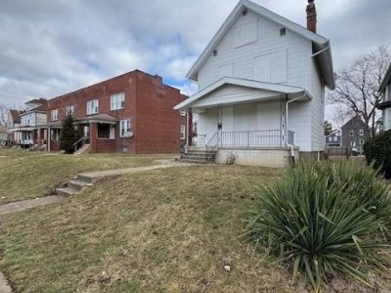 200 Dana Avenue, Columbus, OH 43223 Photo 9