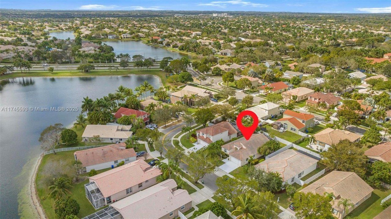 13275 NW 15th St, Pembroke Pines, FL 33028 Photo