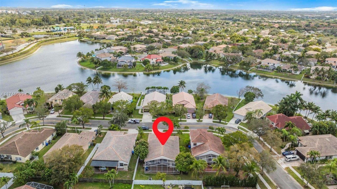 13275 NW 15th St, Pembroke Pines, FL 33028 Photo