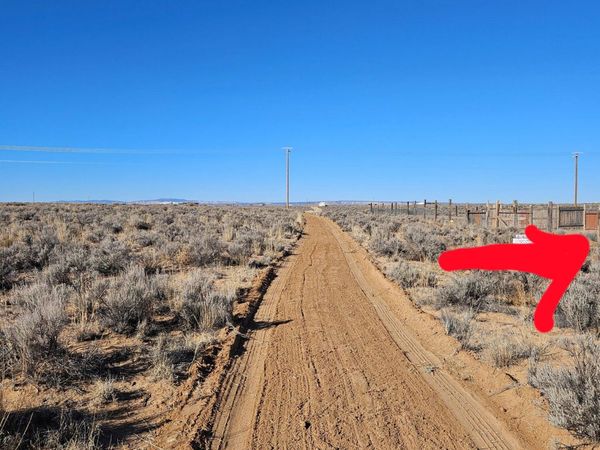 76 Duarte Road, Los Lunas, NM 87031