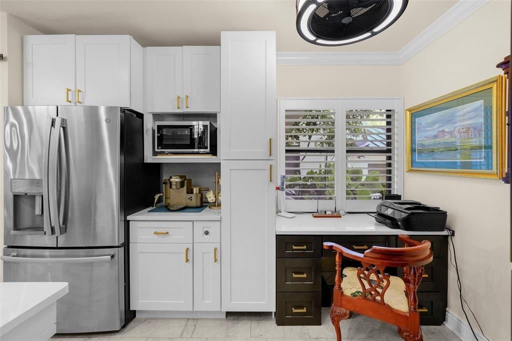 1661 Watermark Circle Ne, Unit C, Saint Petersburg, FL 33702 Photo