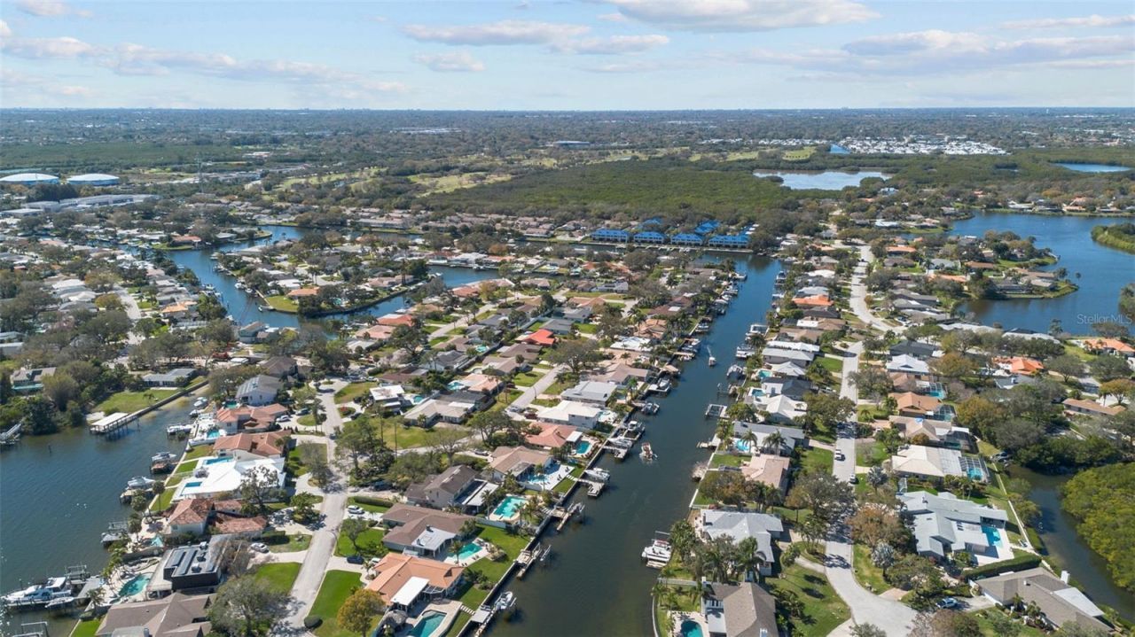 1661 Watermark Circle Ne, Unit C, Saint Petersburg, FL 33702 Photo