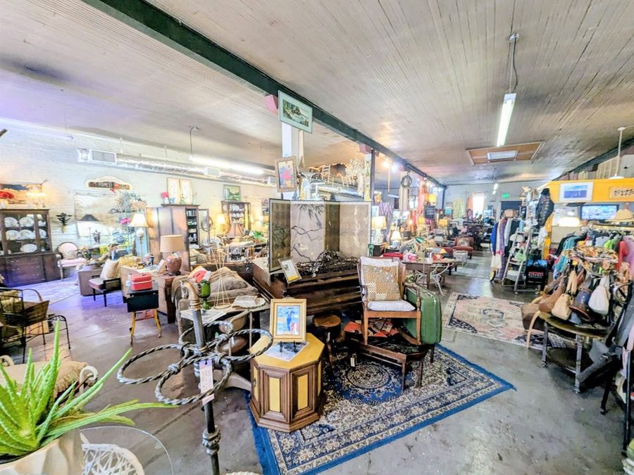 Property Image 4