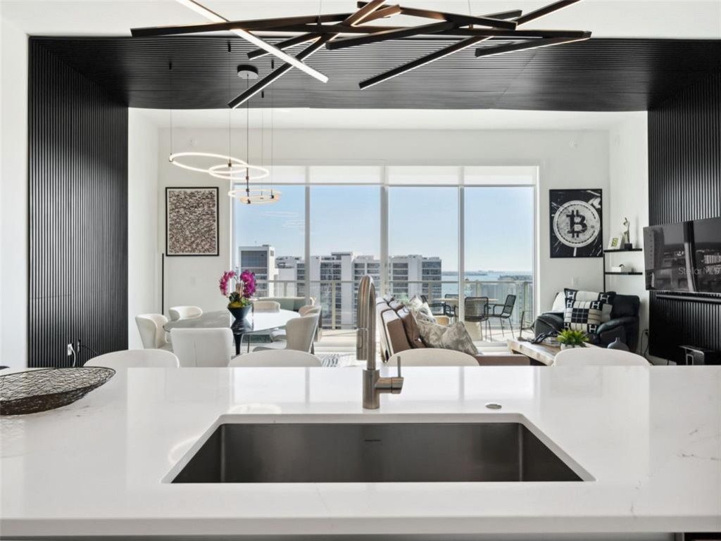 301 Quay Commons, Unit 1809, Sarasota, FL 34236 Photo