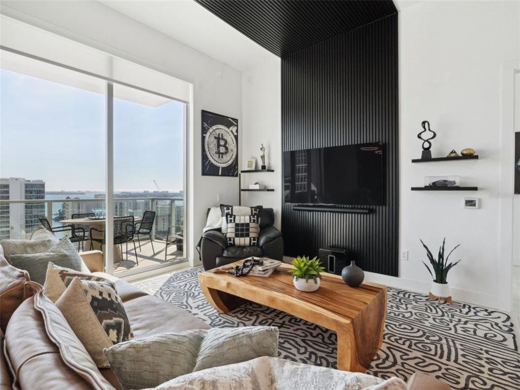 301 Quay Commons, Unit 1809, Sarasota, FL 34236 Photo