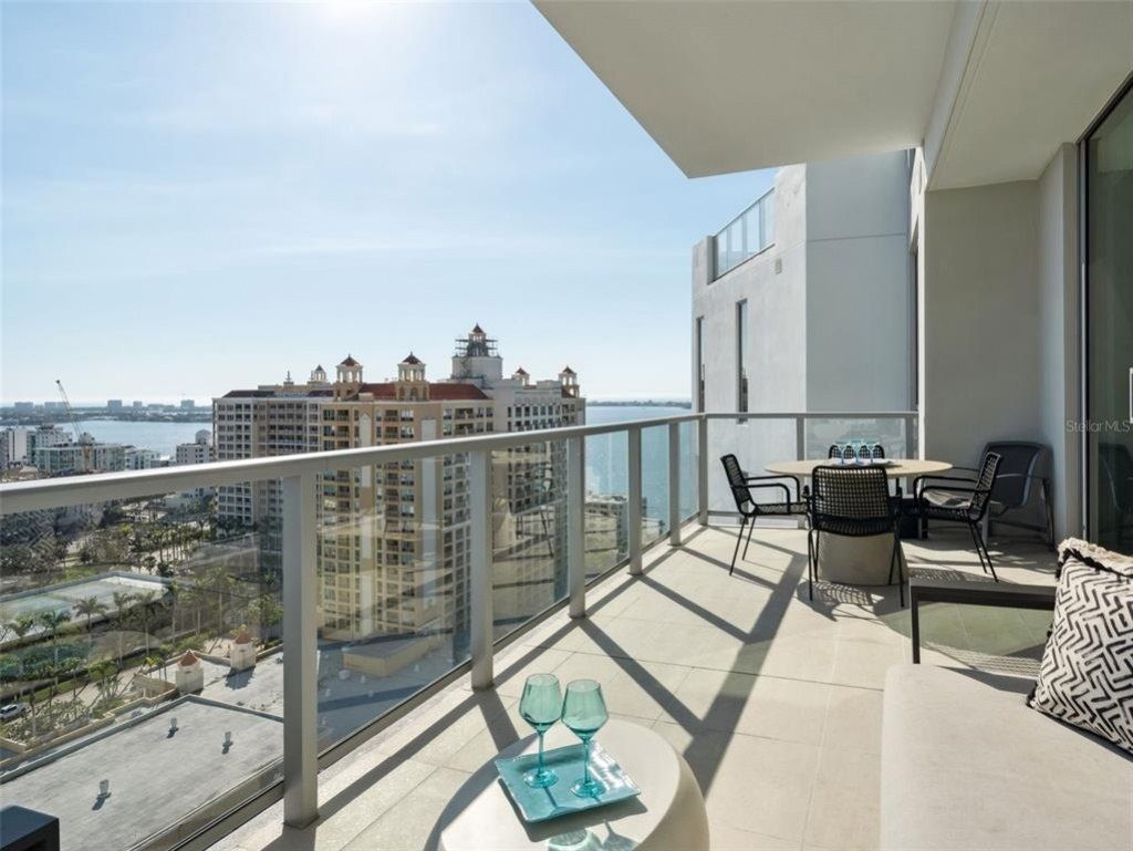 301 Quay Commons, Unit 1809, Sarasota, FL 34236 Photo