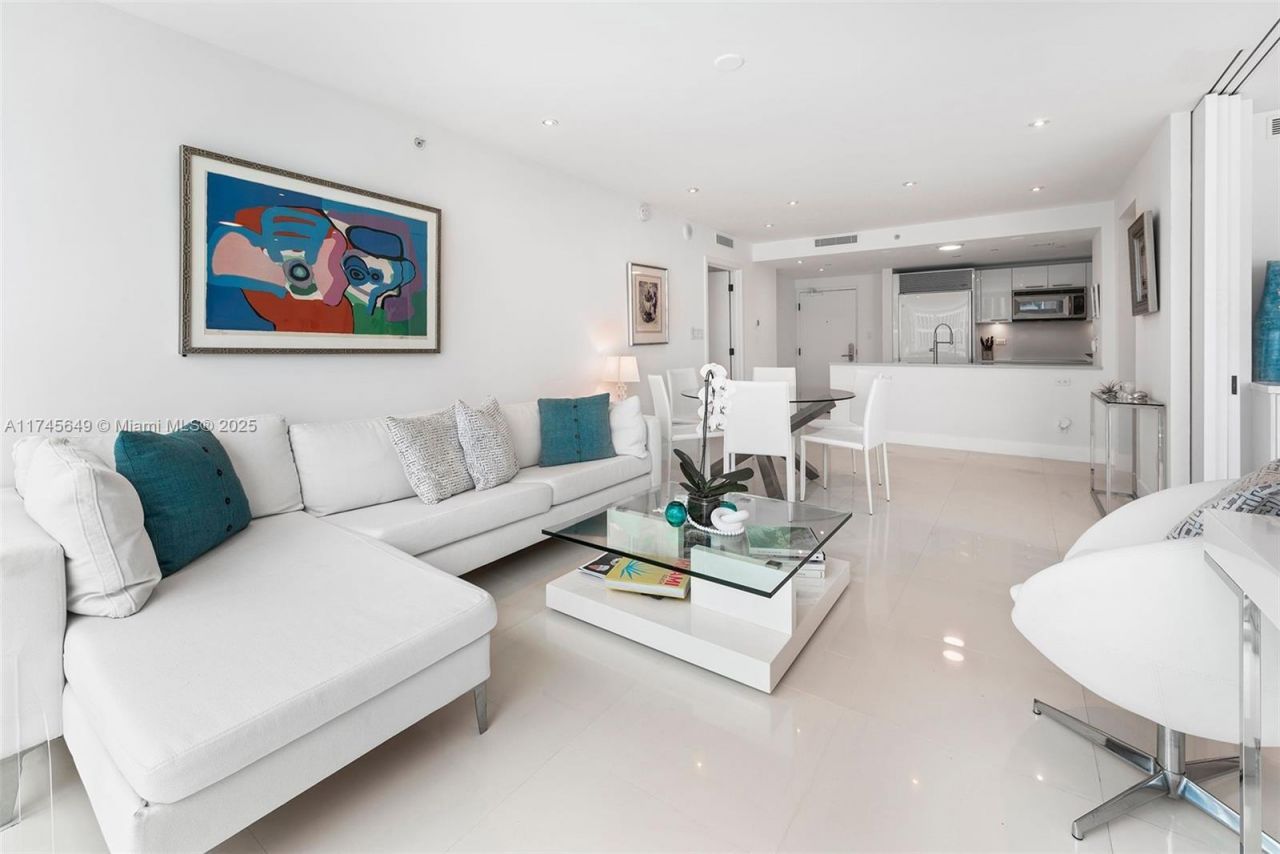 6801 Collins Ave, Unit 1206, Miami Beach, FL 33141 Photo